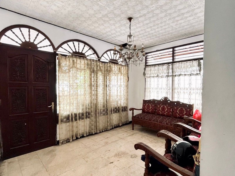 Rumah clasic keramat jati