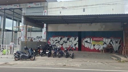 Disewakan Ruang Usaha Komersial Di Jalan Magelang Km 5.5 , Sleman, Dekat Jcm & Monjali