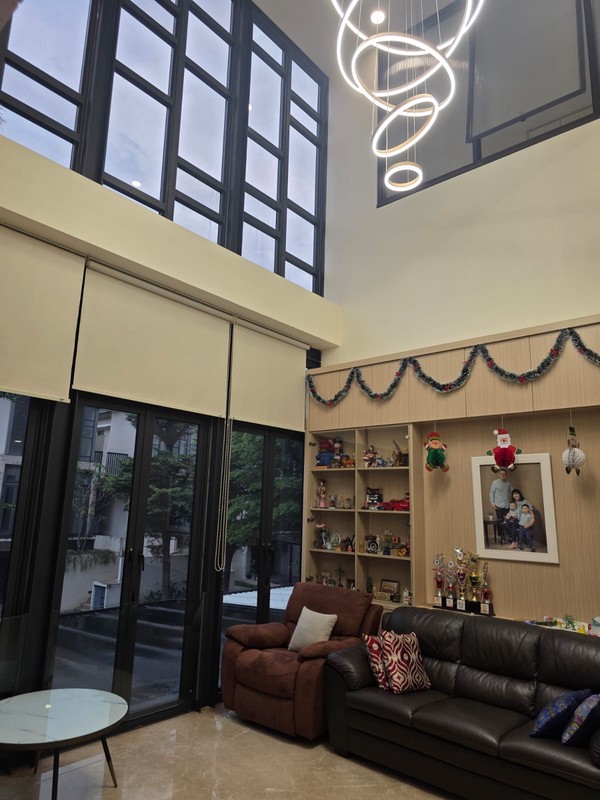 jual cepat rumah dikawasan elit Nava Park by Hongkong Land BSD City strategis siap huni