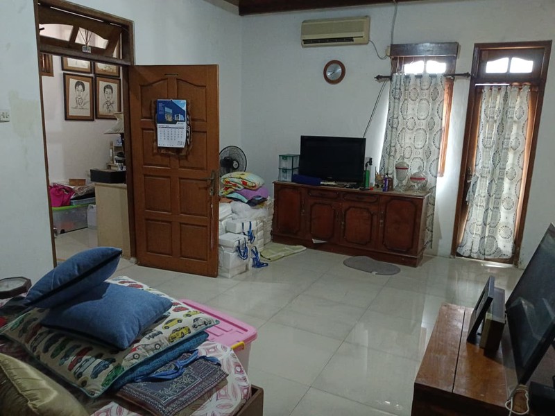 Dijual Rumah Siap Huni di Jalan Mampang Prapatan Duren Tiga