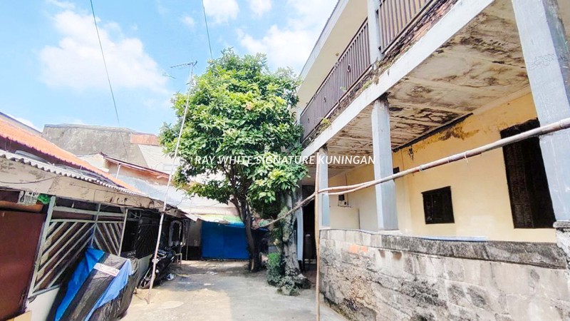 Dijual Rumah Kost Hitung Tanah di Jl Asem Baris Cocok Untuk Investasi
