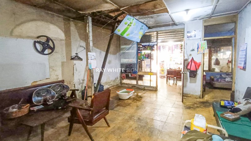 Dijual Rumah Tua di Jl Setiabudi V Cocok Untuk Kos