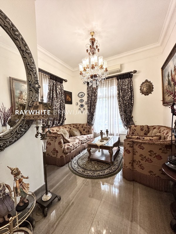 Rumah Hitung Tanah Area Cipete