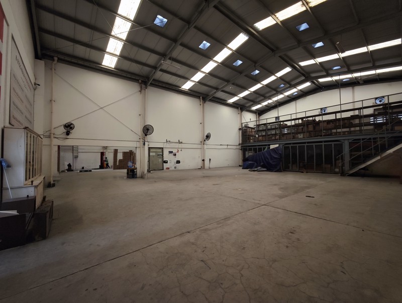 Gudang strategis dekat Bandara Soekarno Hatta, di Aeropolis Techno Park