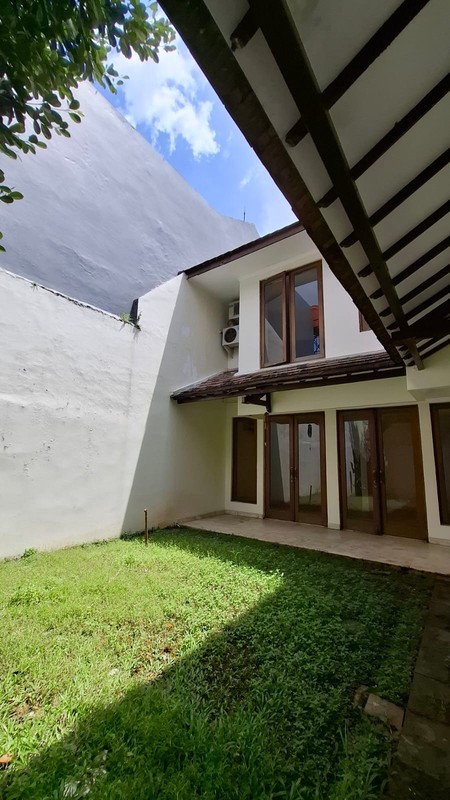 Rumah Bagus Di Jl Melati Lestari, Lebak Lestari Lebak Bulus Jakarta Selatan