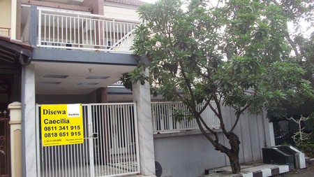 Rumah di Kutisari Indah Selatan Surabaya Selatan, 2 Lantai, Furnished, SIAP HUNI