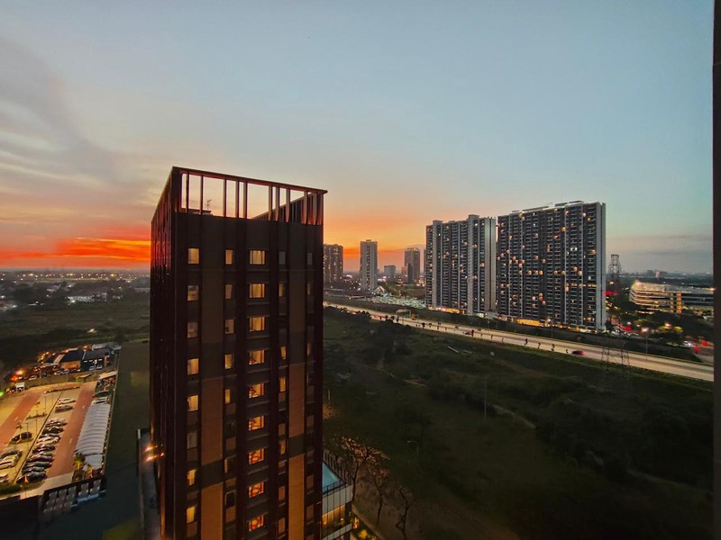 APT DENGAN VIEW SWIMMING POOL DAN CENTRAL OF BSD CITY