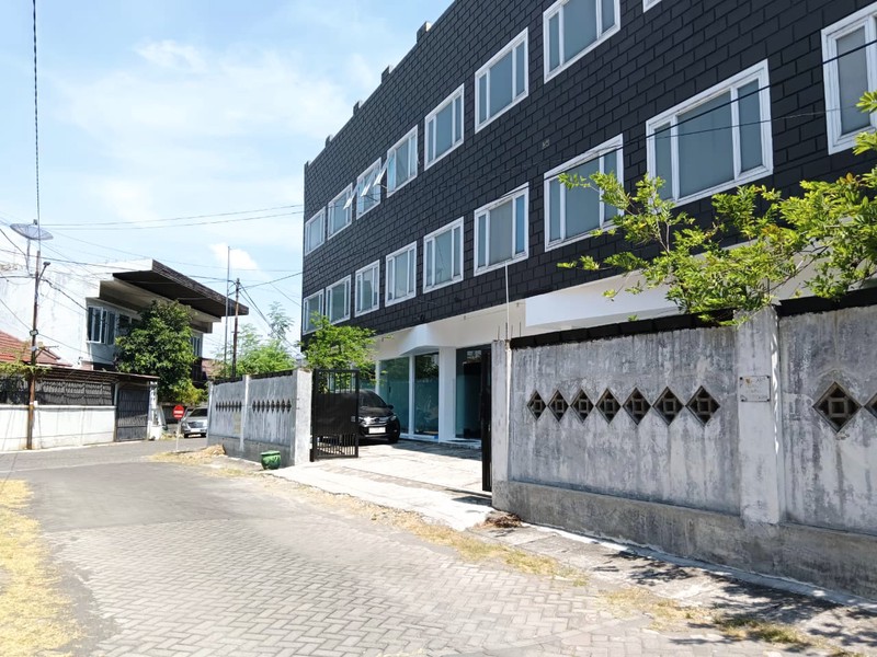 Dijual Putat Office Building  dengan 48 Ruang Usaha Putat Surabaya