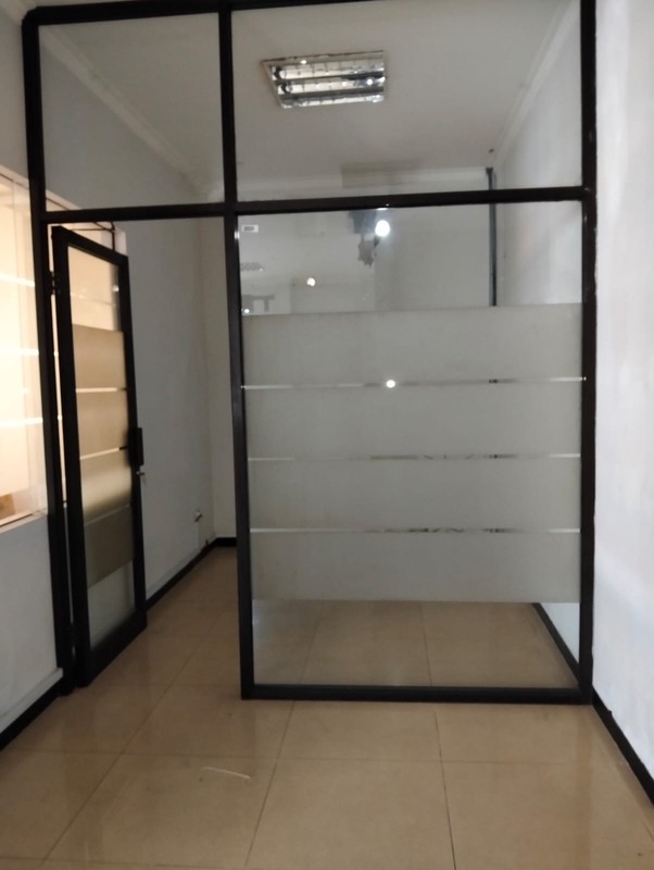 Investasi Gedung Strategis 3 Lantai Di Pusat Kota Tegalrejo, Yogyakarta