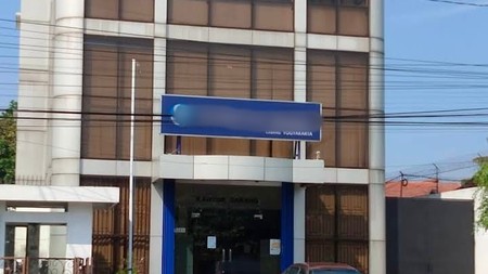 Investasi Gedung Strategis 3 Lantai Di Pusat Kota Tegalrejo, Yogyakarta