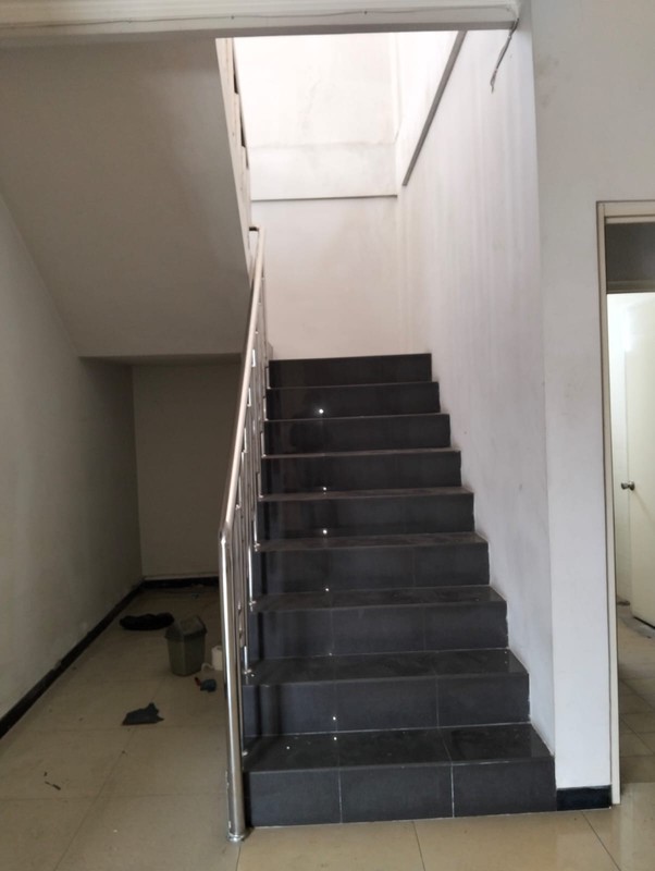 Investasi Gedung Strategis 3 Lantai Di Pusat Kota Tegalrejo, Yogyakarta