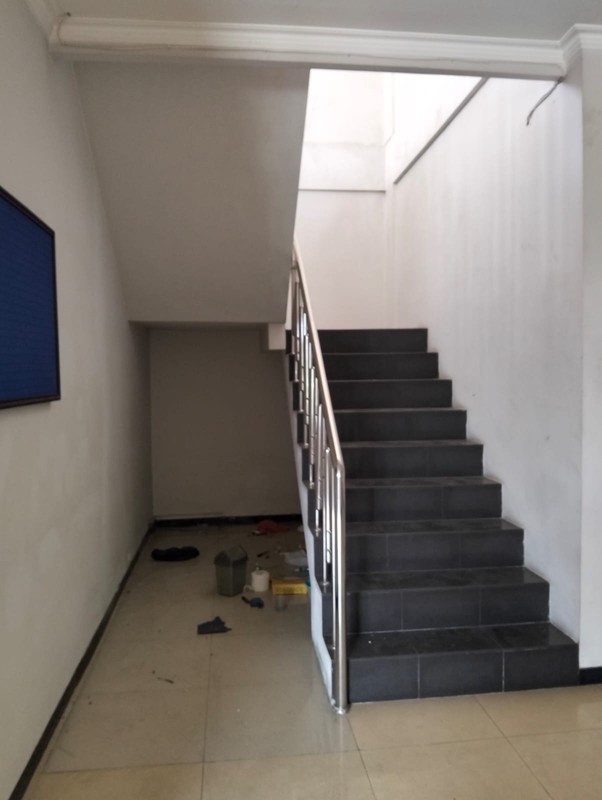 Investasi Gedung Strategis 3 Lantai Di Pusat Kota Tegalrejo, Yogyakarta