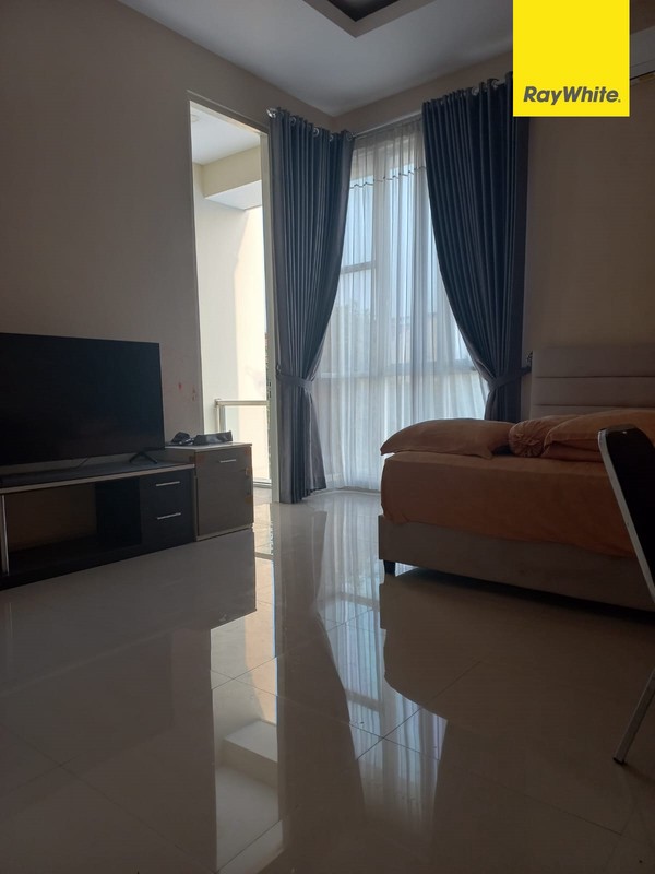 Dijual Rumah 2 lantai di Jl Durian Pondok Tjandra Sidoarjo