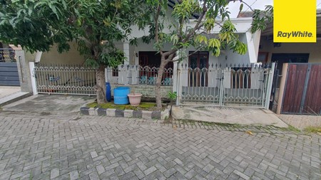 Dijual Rumah 2 lantai di Jl Rungkut Barata Surabaya