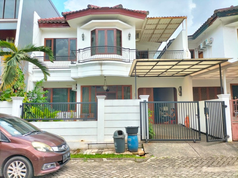 [DISEWA] Rumah 2 Lantai Siap Huni dengan KT 5+1 dan KM 3+1 Hunian Nyaman dan Asri @Rempoa