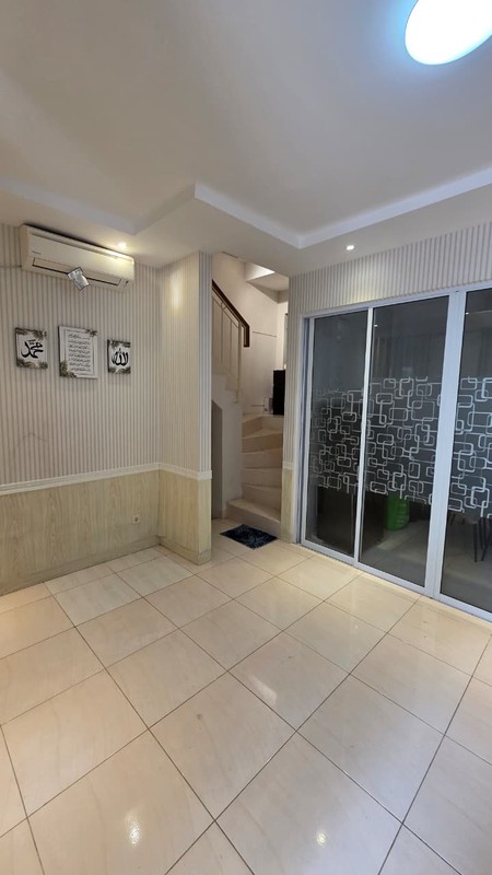 Flash Sale. Rumah bagus Vanya Park Assana, BSD