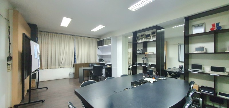 Dijual Ruko fully-furnished dilengkapi lift di Bukit Gading Indah, Kelapa Gading, Depan Gading Kirana, Jl Artha Gading Boulevard