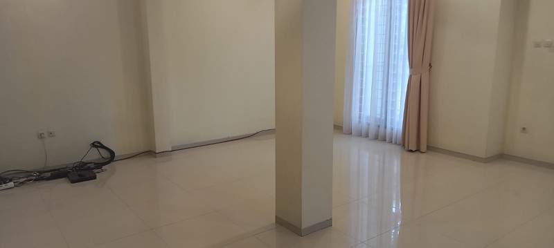 Rumah 2 Lantai Siap Huni dengan Hunian Nyaman dan Asri @Bintaro Sektor 9