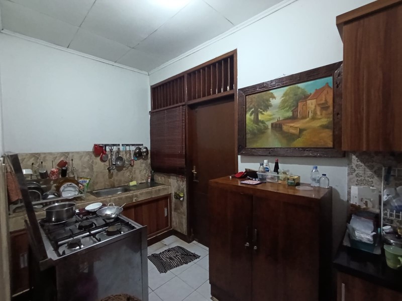 Dijual Rumah Lama Hitung Tanah Terawat Lokasi Di Pondok Aren, Tangerang Selatan