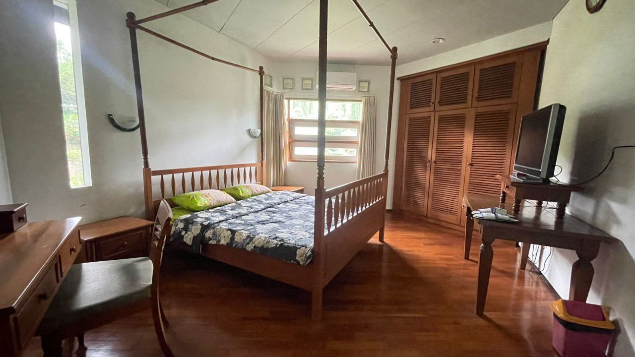 Jual Villa Hook Asri Club Bunga Batu Malang Full Furnished