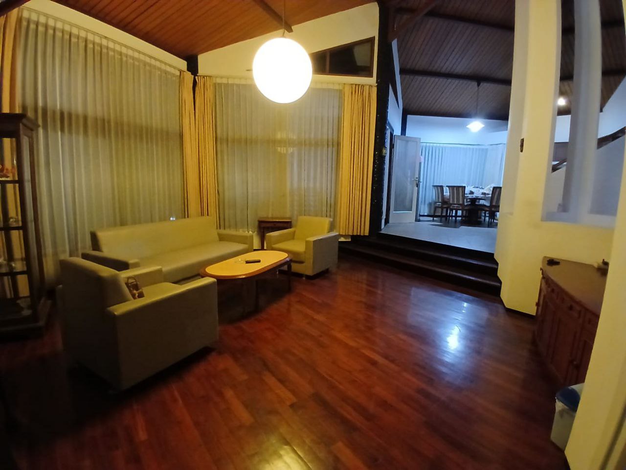 Jual Villa Hook Asri Club Bunga Batu Malang Full Furnished