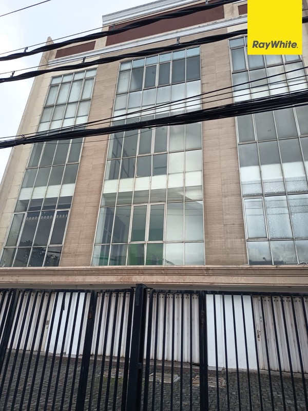 Disewakan Ruko 3 lantai di Jalan Ambengan Surabaya Pusat