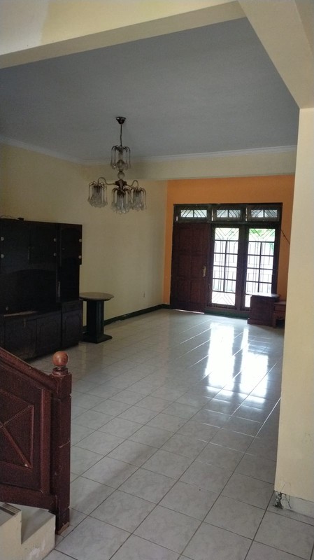 Disewakan Rumah Tinggal 2 Lantai Strategis Di Perum. Griya Perwita Asri, Ringroad Utara