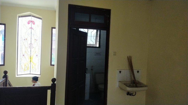 Disewakan Rumah Tinggal 2 Lantai Strategis Di Perum. Griya Perwita Asri, Ringroad Utara