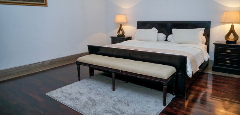 Rumah American Style 3 Lantai di Kebayoran Baru Full Furnished & Lift