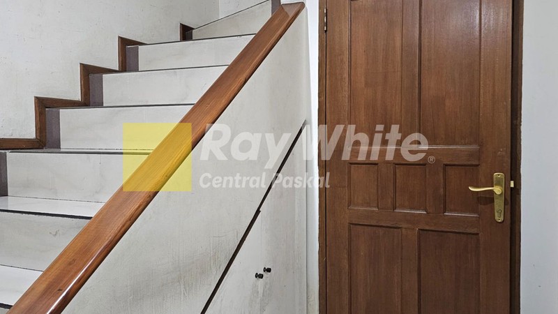 Rumah Siap Huni di Taman Holis Indah Bandung