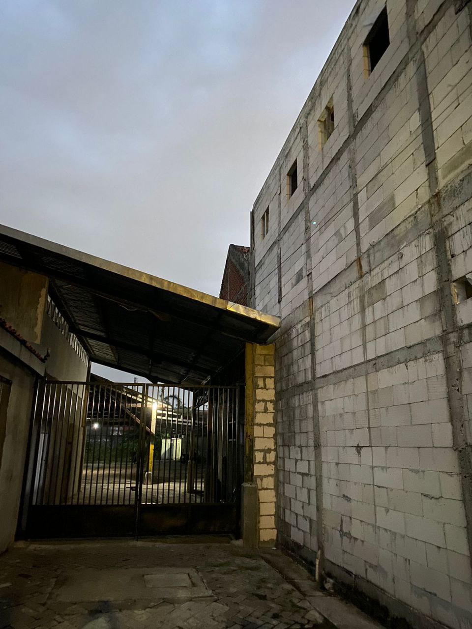 Sewa Tanah 1.200 m&#xb2; Kaliwaron Surabaya Timur Cocok Gudang, Pabrik, Foodcourt