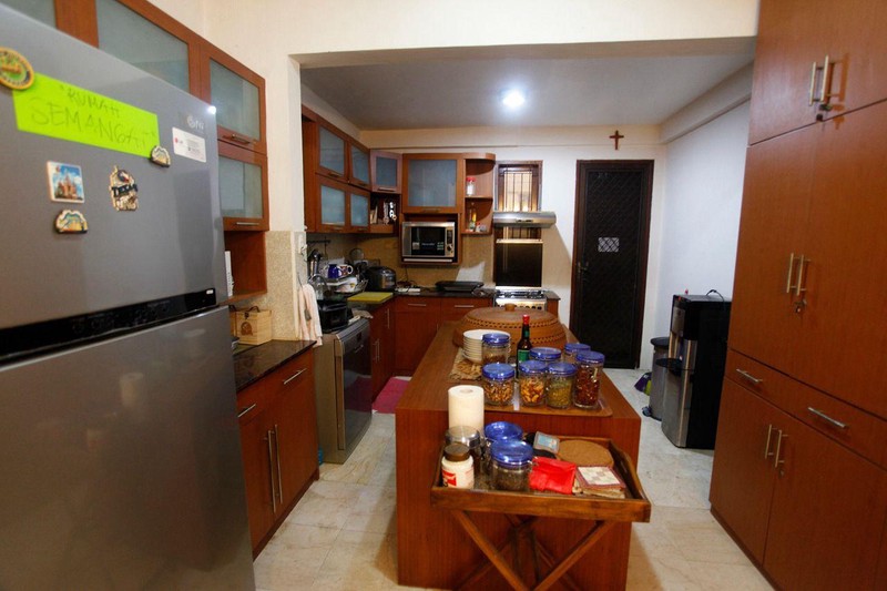 Rumah 2 Lantai Siap Huni dengan Hunian Nyaman dan Asri @Cipiutat Timur