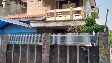 Dijual Rumah siap huni, Strategis, Luas dan Bebas Banjir di Cipunegara Cideng Jakarta Pusat