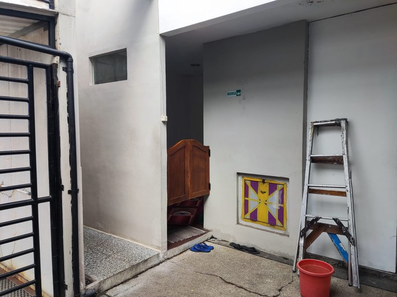 STRATEGIS! Ruang Usaha Luas di Supratman, Bandung!