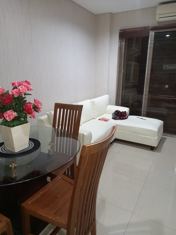 Sewa Apartemen Tharmrin Residence 2BR furnished Jakarta Pusat 