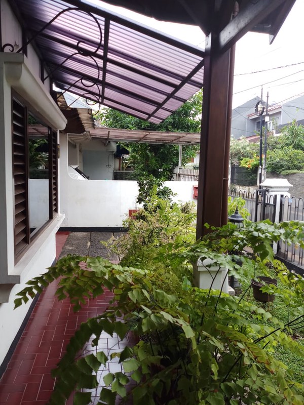 Rumah 1½ Lantai Siap Huni dengan Hunian Nyaman dan Asri @Ciputat