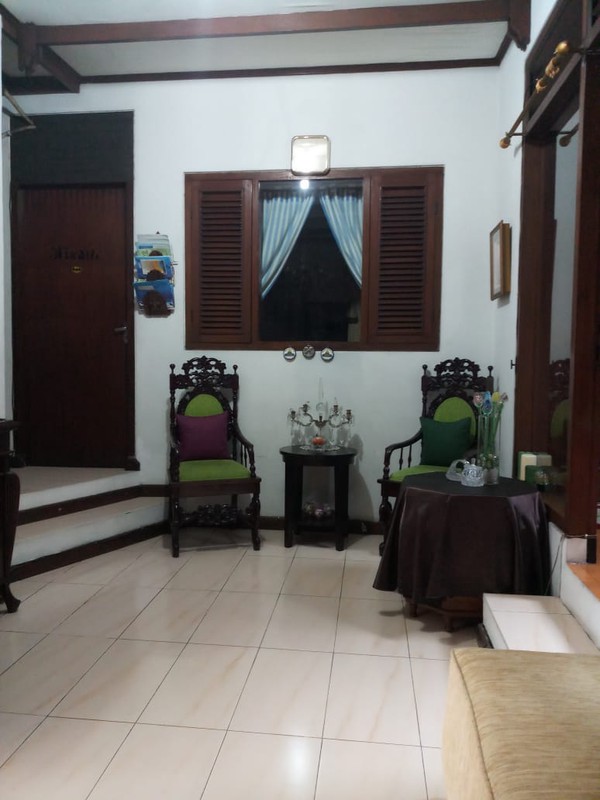 Rumah 1½ Lantai Siap Huni dengan Hunian Nyaman dan Asri @Ciputat