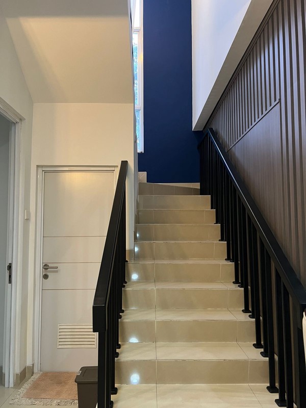 Disewakan Rumah  Furnished water Spring , Grand Wisata . Tambun- Bekasi