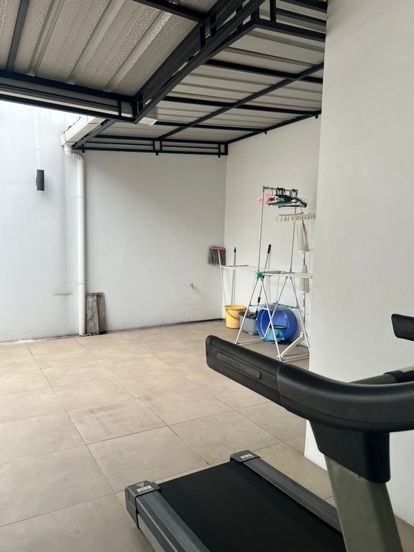 Disewakan Rumah  Furnished water Spring , Grand Wisata . Tambun- Bekasi