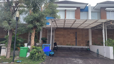 Dijual Cepat Rumah Royal Residence, Wiyung - Surabaya Barat Modern minimalis; siap huni; taman belakang luas & asri