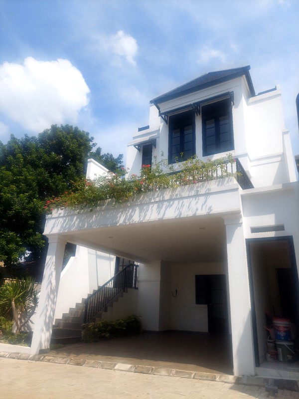 Dijual Rumah 3 Lantai Puri Sangkarsa Jl. Moh Kahfi,Jagakarsa, Jakarta Selatan