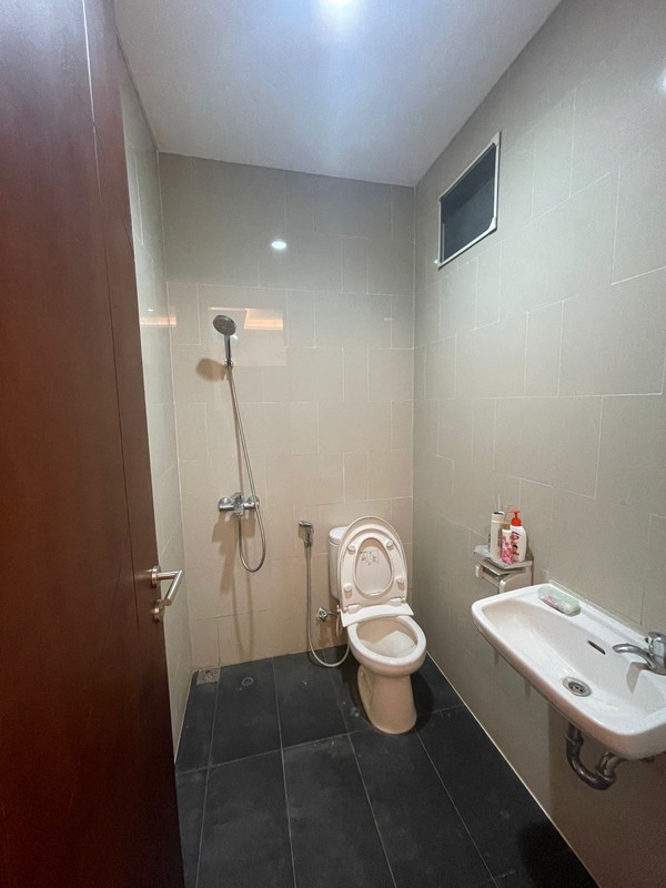 Rumah dalam Cluster 2 Lantai SHM Siap Huni @Ciputat Timur