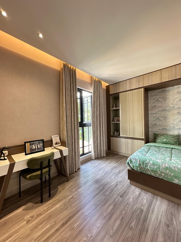 Dijual Rumah  The Leaves Mansion Bintaro  Pesanggrahan Jakarta Selatan.