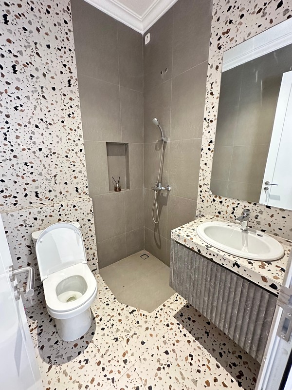 Dijual Rumah  The Leaves Mansion Bintaro  Pesanggrahan Jakarta Selatan.