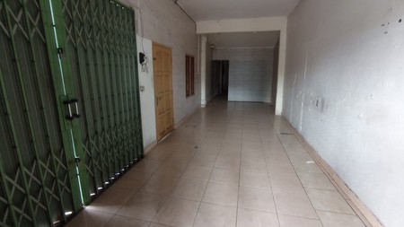 Disewakan Ruang Usaha Ekonomis di Lokasi Super Ramai Jln. Raya Tajem Sleman