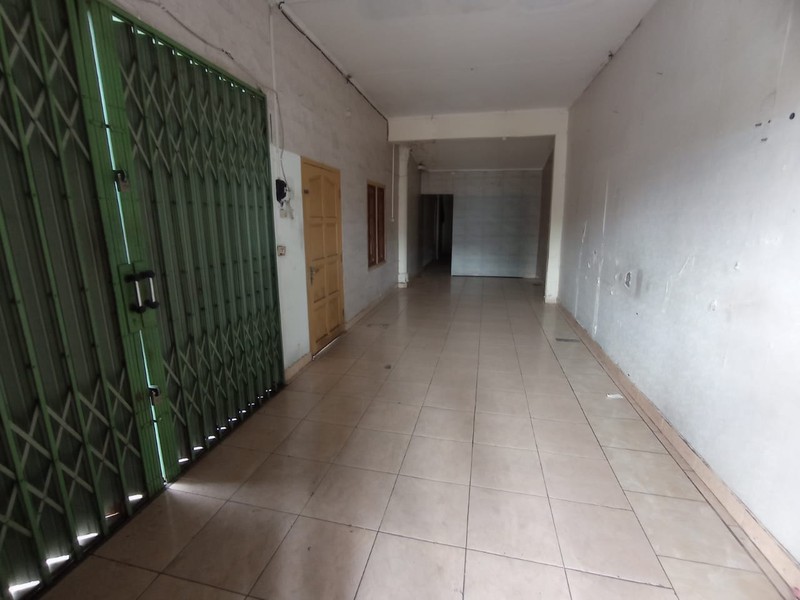 Disewakan Ruang Usaha Ekonomis di Lokasi Super Ramai Jln. Raya Tajem Sleman