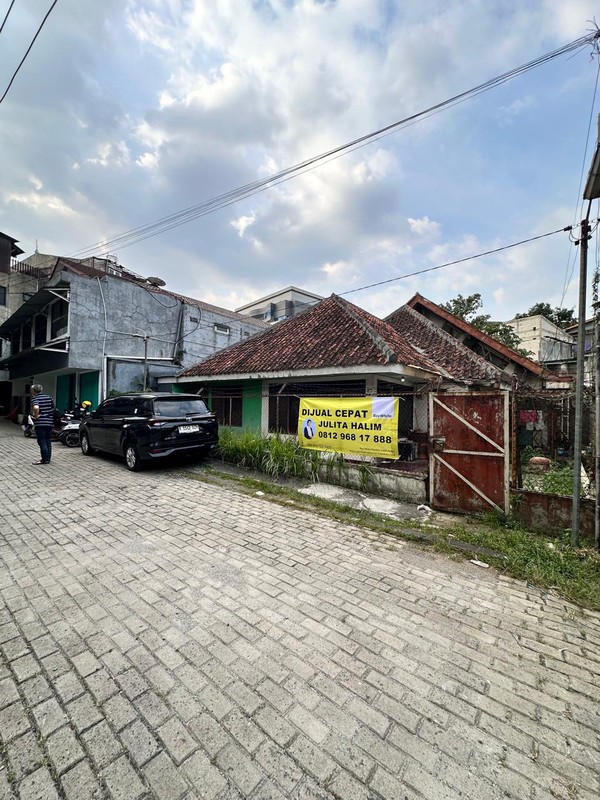DiJual Rumah Hitung Tanah  Jl Empang, Bogor