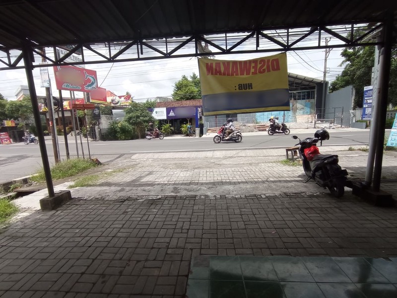Ruang Usaha Strategis Di Jalan Kaliurang KM 9, Sardonoharjo, Ngaglik, Sleman