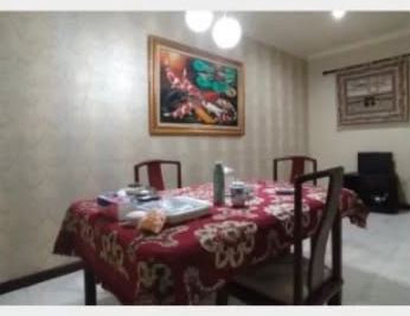 Rumah 2 Lantai Siap Huni Lokasi strategis di Kebayoran Baru