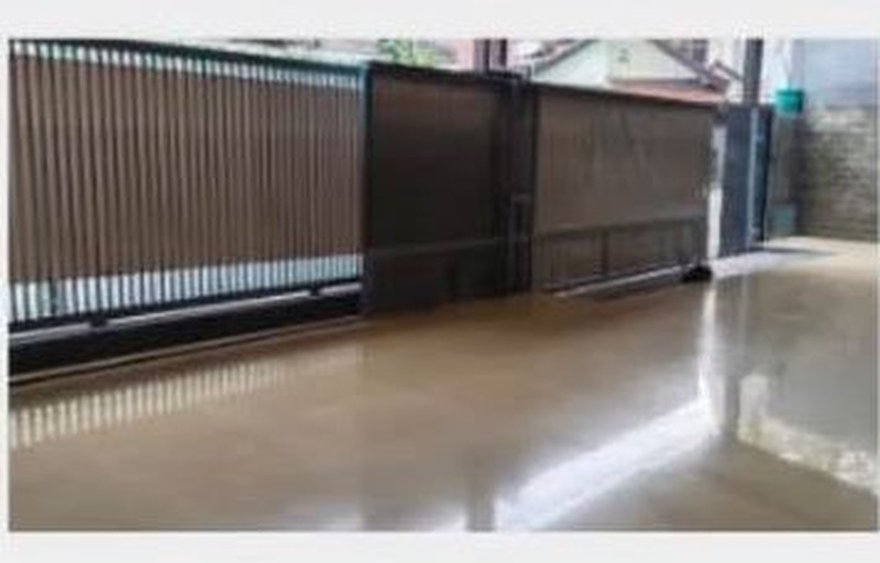 Rumah 2 Lantai Siap Huni Lokasi strategis di Kebayoran Baru